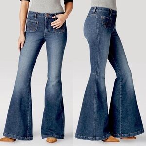 WRANGLER RETRO WOMEN'S HIGH RISE FLARE PATCH POCKET VICTORIA STRETCH JEANS